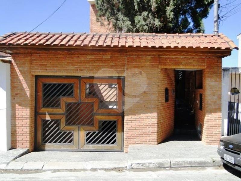 Sobrado à venda com 3 quartos, sendo 1 suíte,  em Vila Gustavo, São Paulo, SP