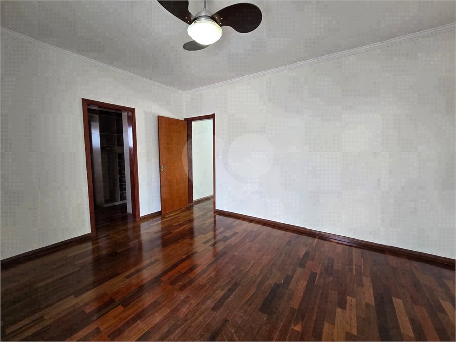 Casa para alugar com 4 quartos, sendo 3 suítes,  no condomínio Village Saint Claire, Sorocaba - SP