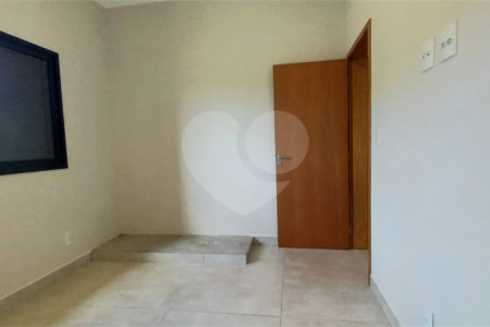 Casa Térrea à venda com 3 suítes em Jardim Valencia, Ribeirão Preto, SP