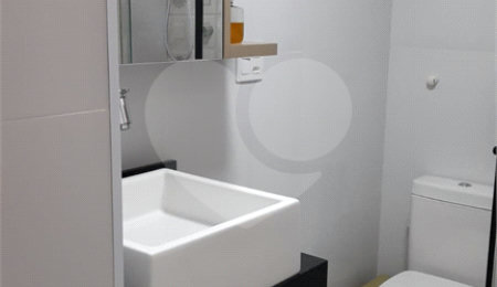 Apartamento à venda com 3 quartos, sendo 1 suíte,  em Alto da Boa Vista, São Paulo, SP