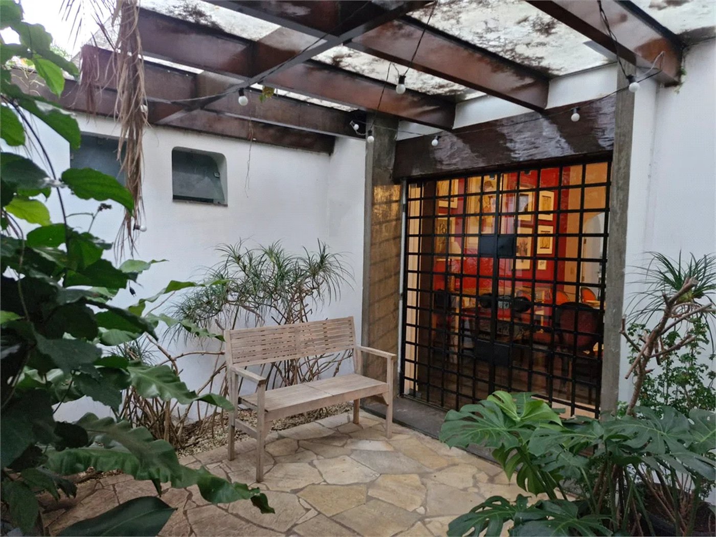 Sobrado à venda com 4 suítes em Alto de Pinheiros, São Paulo, SP