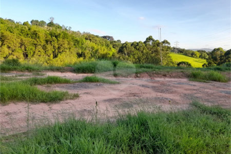 Área de Terra à venda em Três Pistas, Atibaia, SP