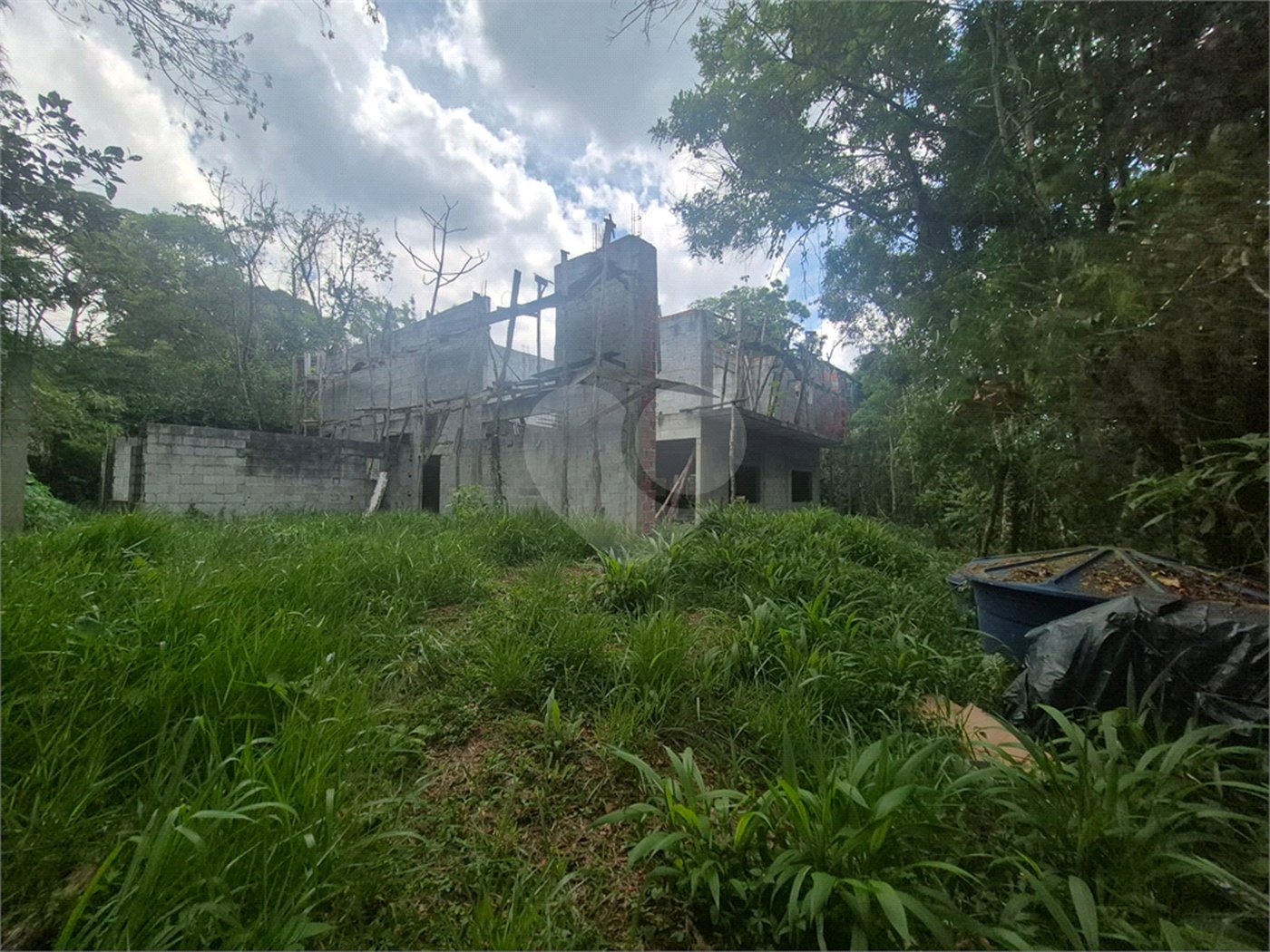 Terreno à venda no condomínio Alpes da Cantareira, Mairiporã - SP