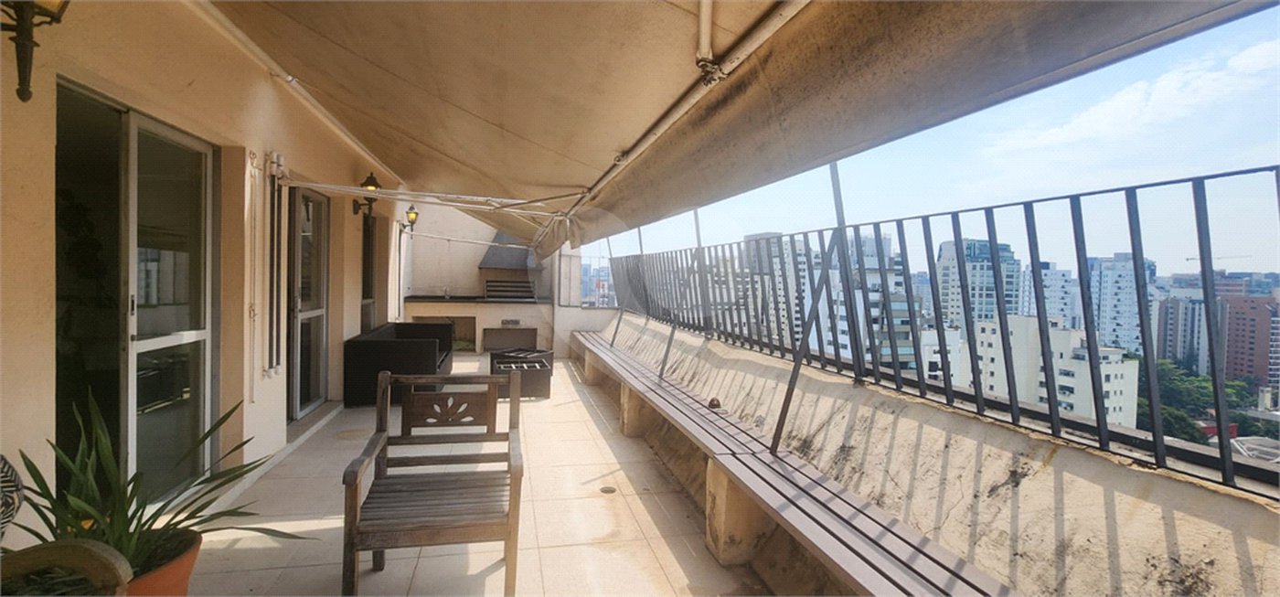 Apartamento à venda ou para alugar com 4 quartos, sendo 1 suíte, em Vila Nova Conceição, São Paulo, SP
