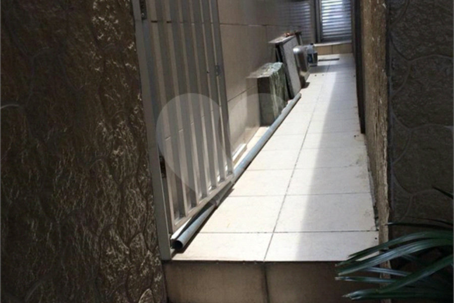 Sobrado à venda com 3 quartos, sendo 1 suíte,  em Saúde, São Paulo, SP
