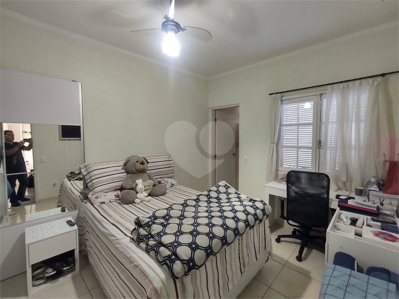 Casa à venda com 3 quartos, sendo 2 suítes, em Jardim Mangalot, São Paulo, SP
