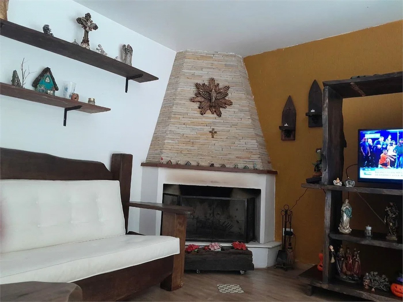 Casa à venda com 6 quartos, sendo 3 suítes, em Rolinópolis, São Paulo, SP