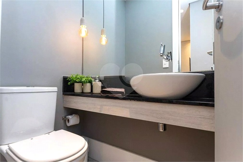 Apartamento à venda com 3 quartos, sendo 2 suítes, em Água Branca, São Paulo, SP