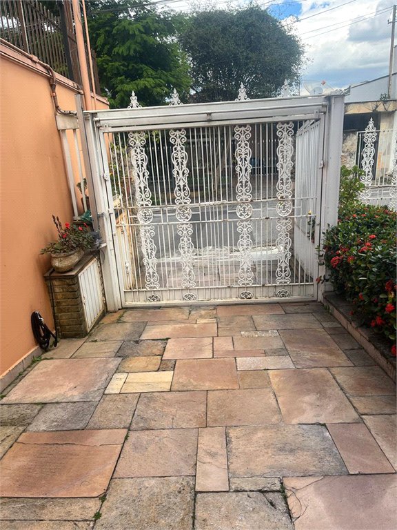 Sobrado à venda com 4 quartos, sendo 1 suíte,  em Jardim Leonor Mendes de Barros, São Paulo, SP