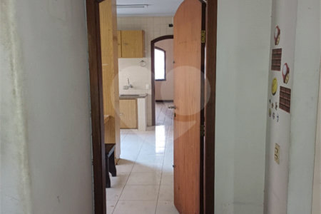 Sobrado à venda ou para alugar com 5 quartos, sendo 1 suíte,  em Vila Ida, São Paulo, SP