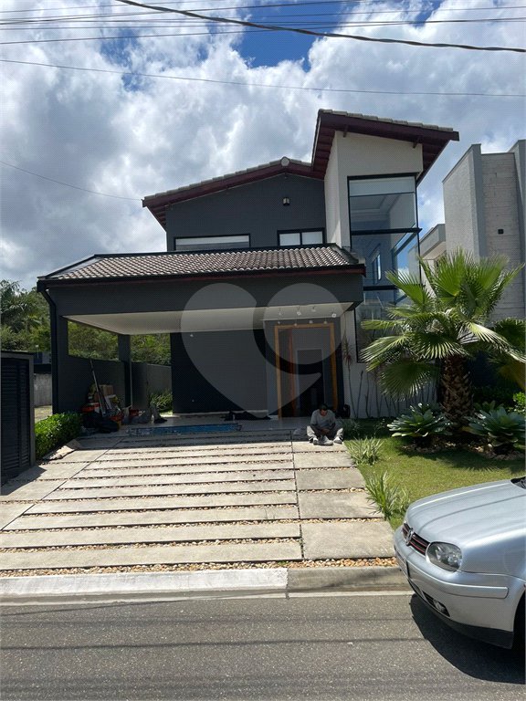 Casa à venda com 4 suítes no condomínio Veneza, Mogi das Cruzes - SP