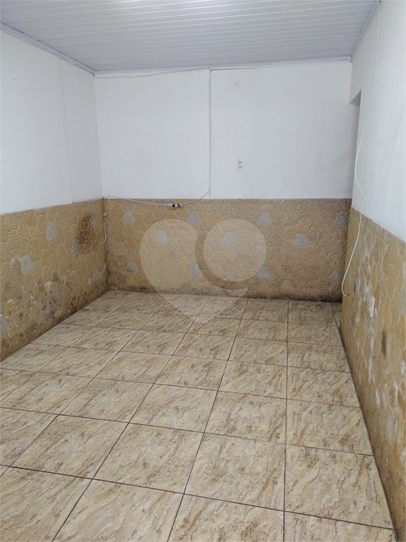Sobrado à venda com 2 quartos em Tremembé, São Paulo, SP