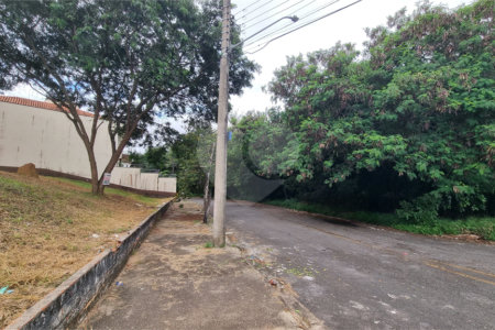 Terreno à venda em Jardim Pagliato, Sorocaba, SP