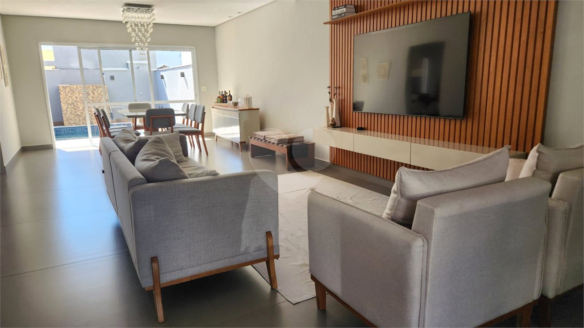 Casa à venda com 3 suítes no condomínio Residencial Villa dos Inglezes, Sorocaba - SP