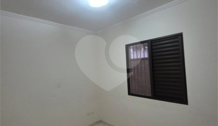 Sobrado à venda com 3 quartos, sendo 1 suíte,  em Vila Bonilha, São Paulo, SP