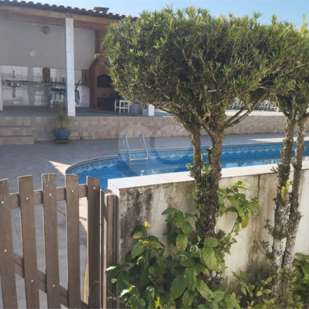 Chácara à venda com 6 quartos, sendo 1 suíte,  no Centro, Biritiba-mirim, SP