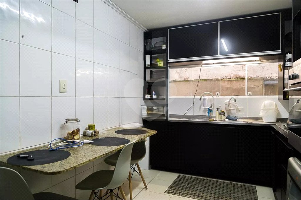 Casa à venda com 6 quartos, sendo 5 suítes,  em Vila do Encontro, São Paulo, SP