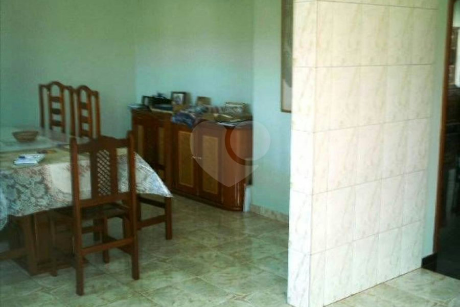 Sobrado à venda com 4 quartos, sendo 3 suítes, em Horto, São Paulo, SP