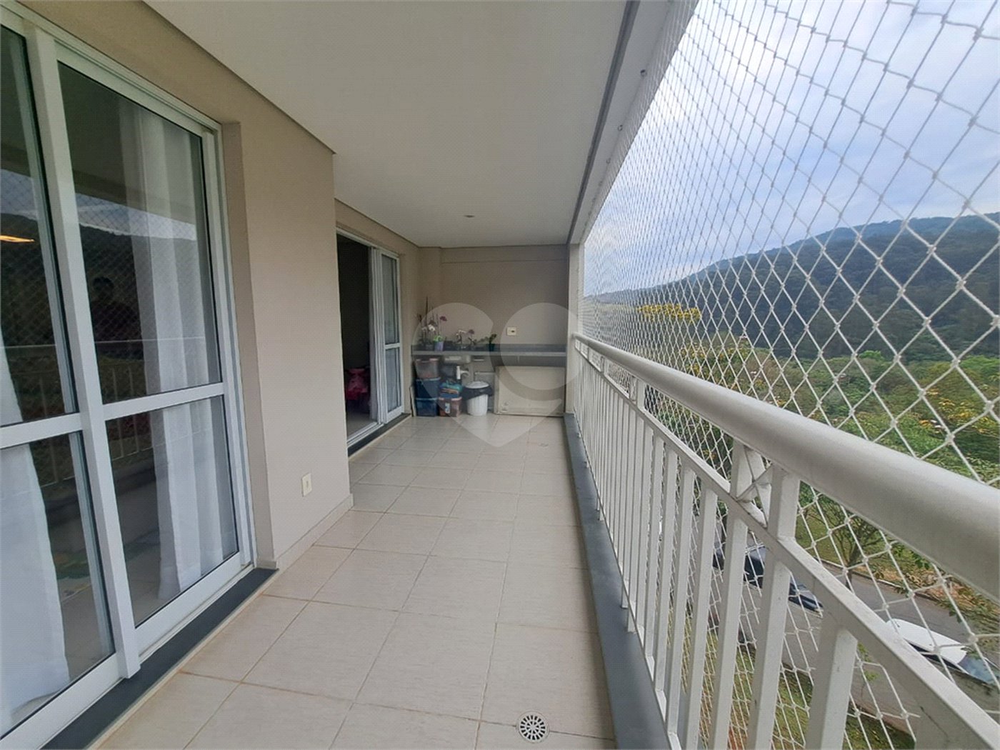 Apartamento à venda com 3 quartos, sendo 1 suíte, em Jardim Peri, São Paulo, SP