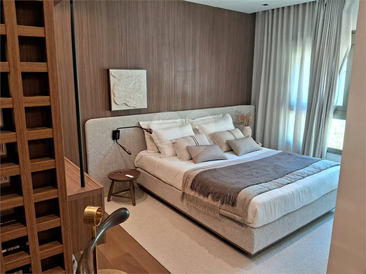 Apartamento à venda com 3 suítes em Moema, São Paulo, SP