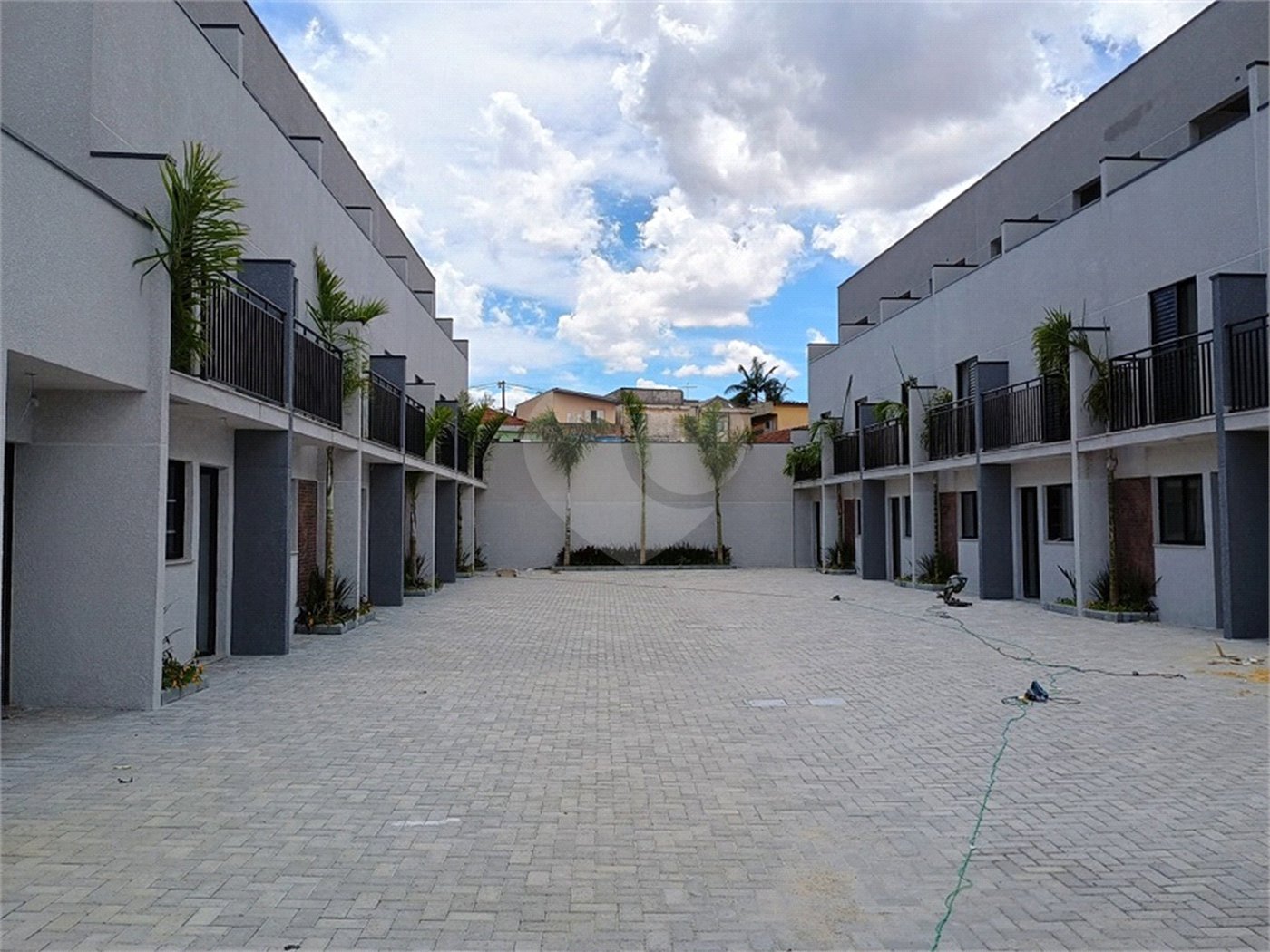 Casa à venda com 2 quartos no condomínio Vila Davos 2, São Paulo - SP