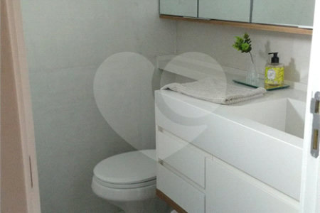 Apartamento à venda com 3 suítes em Jardim Caboré, São Paulo, SP