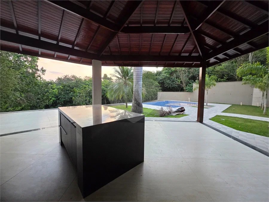 Casa à venda com 4 suítes no condomínio Residencial Jardim Primavera, Louveira - SP
