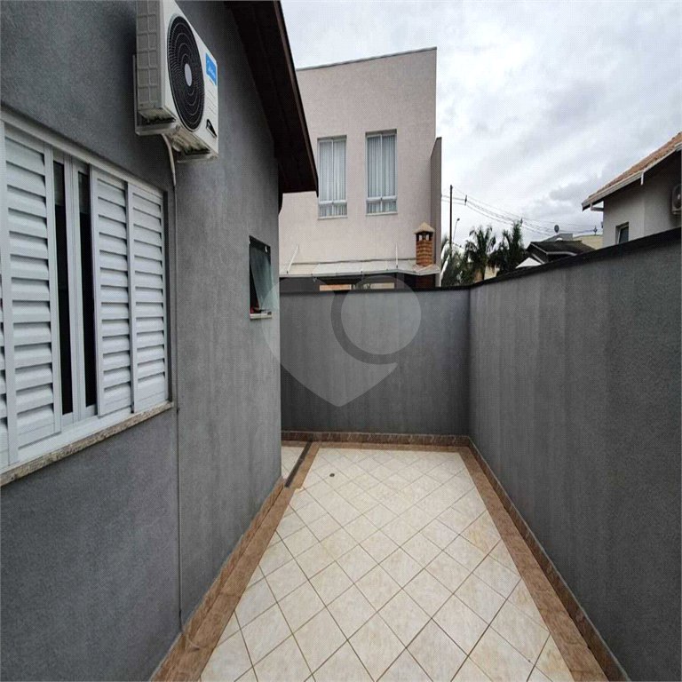 Casa à venda com 3 suítes no condomínio Portal dos Ipês, Indaiatuba - SP