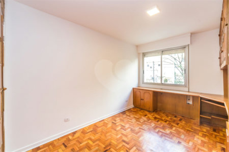 Apartamento à venda com 3 quartos, sendo 1 suíte, em Itaim Bibi, São Paulo, SP