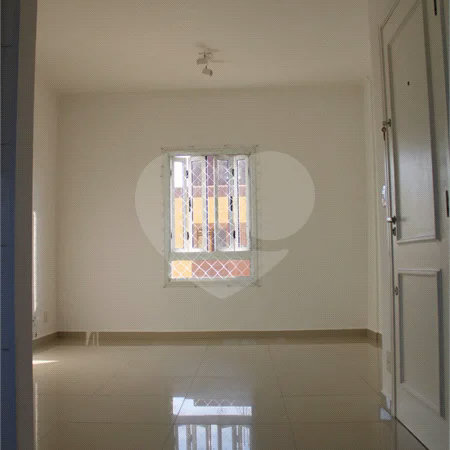 Apartamento à venda com 2 quartos, sendo 1 suíte, no Centro, Vinhedo, SP
