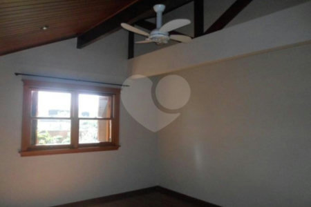 Casa à venda com 4 suítes no condomínio Jardim das Azaléias, São Paulo - SP