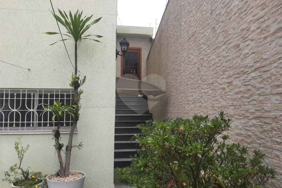 Sobrado à venda com 4 quartos, sendo 2 suítes, em Tremembé, São Paulo, SP