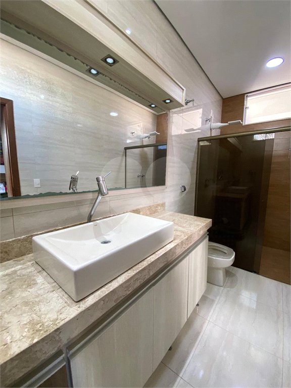 Excelente casa com muito boa localização no Condomínio Eldorado á venda.