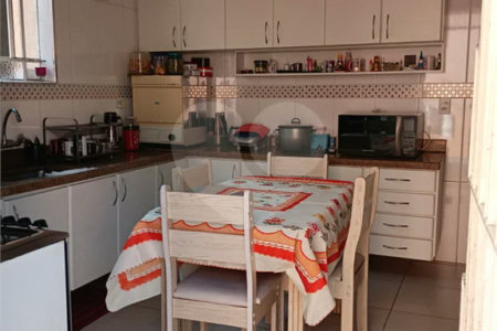 Sobrado à venda com 3 quartos em Santana, São Paulo, SP