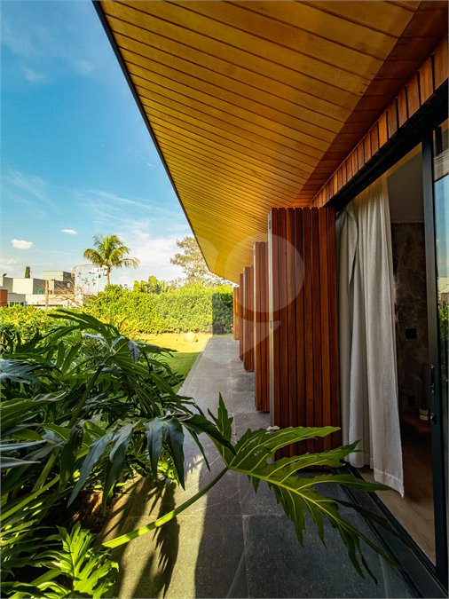 Casa à venda com 3 suítes no condomínio Primavera, Salto - SP