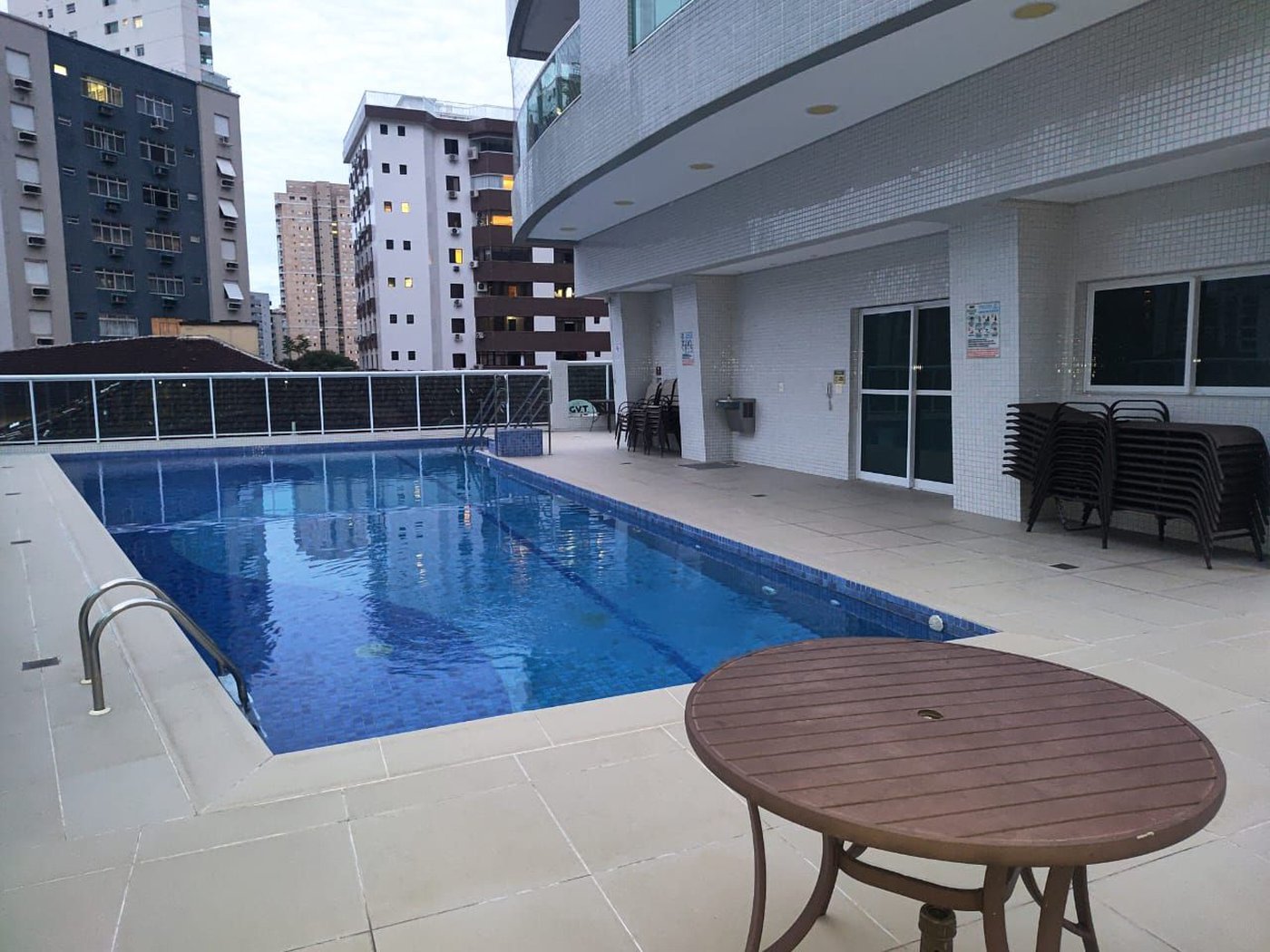 Apartamento com 2 dormitórios à venda, 76 m² por R$ 1.150.000,00 - Gonzaga - Santos/SP