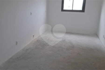 Apartamento à venda com 3 suítes em Santana, São Paulo, SP