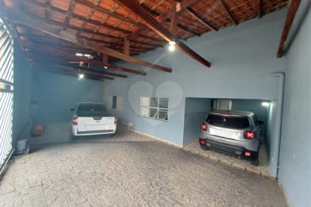 Casa à venda com 5 quartos em Jardim Maria Lúcia, Votorantim, SP