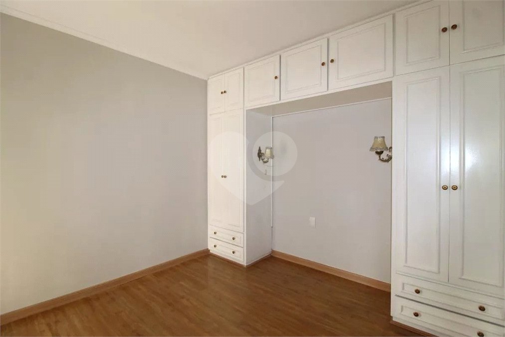 Apartamento à venda com 3 quartos, sendo 1 suíte,  em Vila Uberabinha, São Paulo, SP