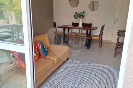 Apartamento à venda com 3 quartos, sendo 1 suíte, em Pinheirinho, Vinhedo, SP