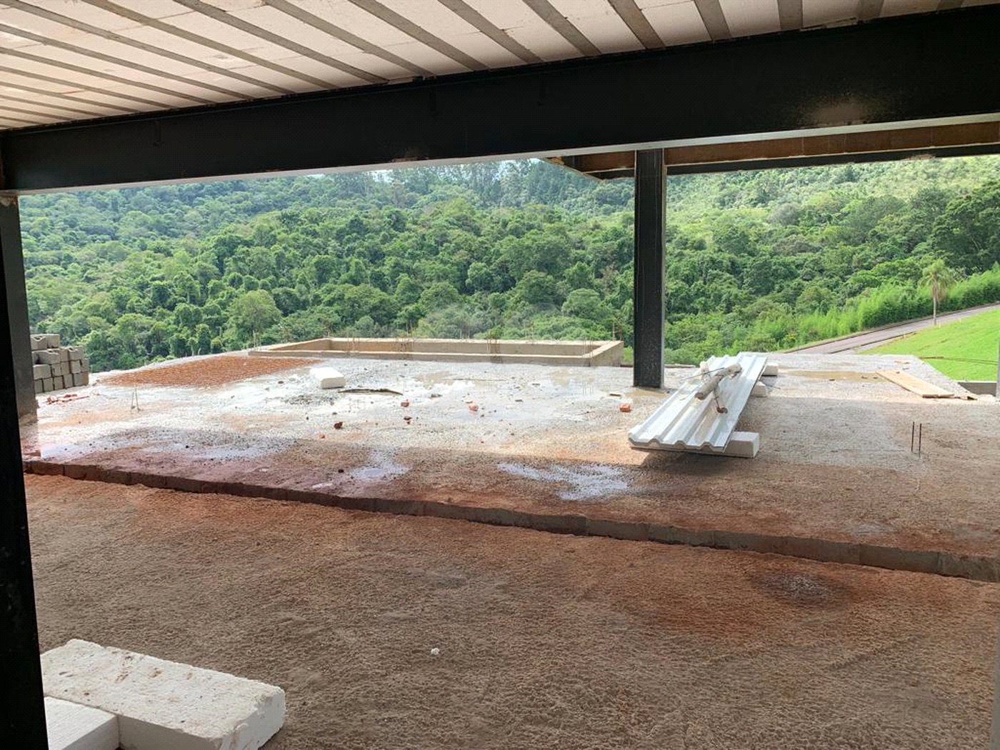 Terreno à venda com 4 quartos, sendo 5 suítes,  no condomínio Quintas da Boa Vista, Atibaia - SP