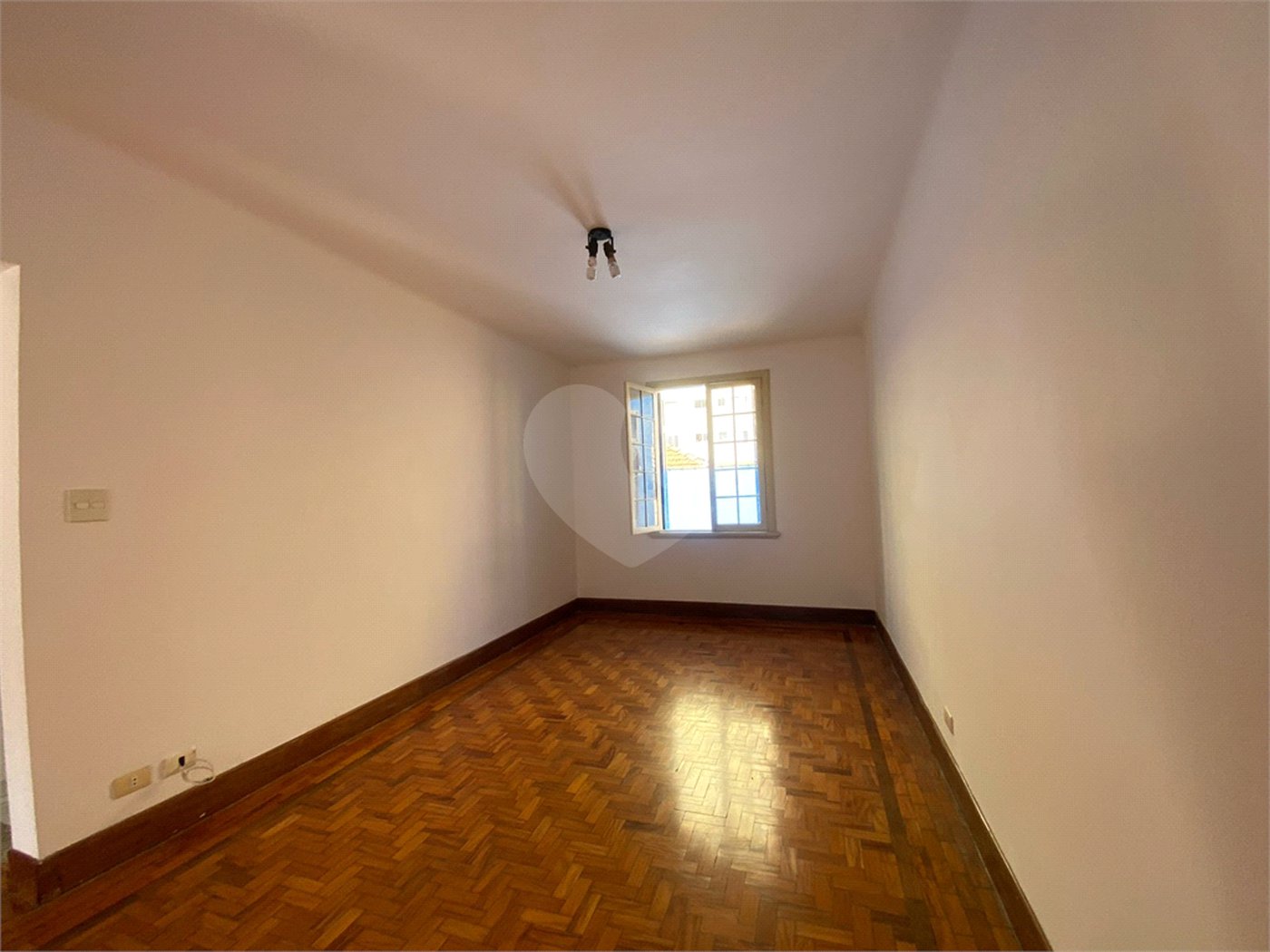Casa à venda com 2 quartos, sendo 1 suíte, em Aclimação, São Paulo, SP
