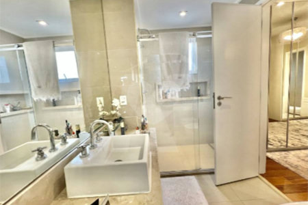 Apartamento à venda ou para alugar com 4 suítes em Santa Teresinha, São Paulo, SP