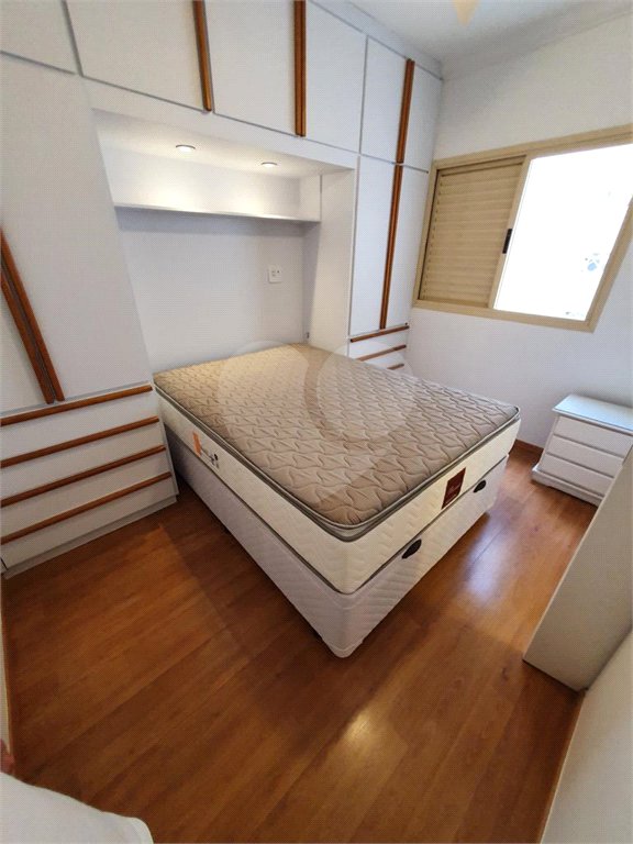 Apartamento à venda com 2 quartos em Vila Uberabinha, São Paulo, SP