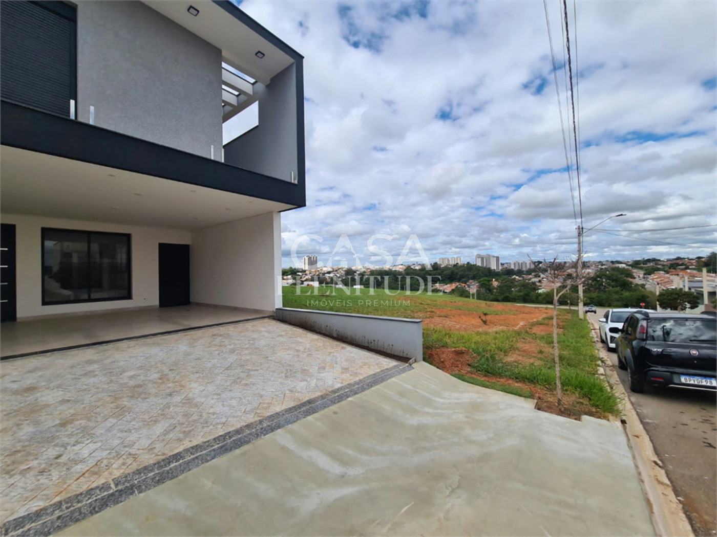 Casa em condomínio à venda com 5 quartos, sendo 3 suítes, em Wanel Ville, Sorocaba, SP