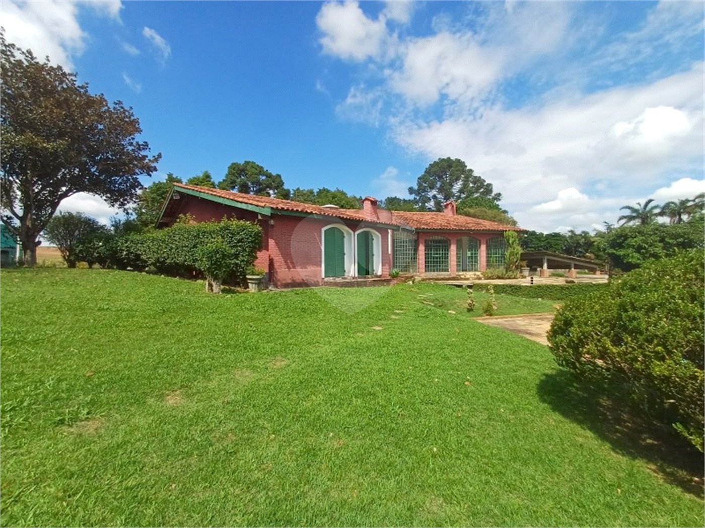 Chácara à venda com 3 quartos, sendo 1 suíte,  em Do Carmo (canguera), São Roque, SP