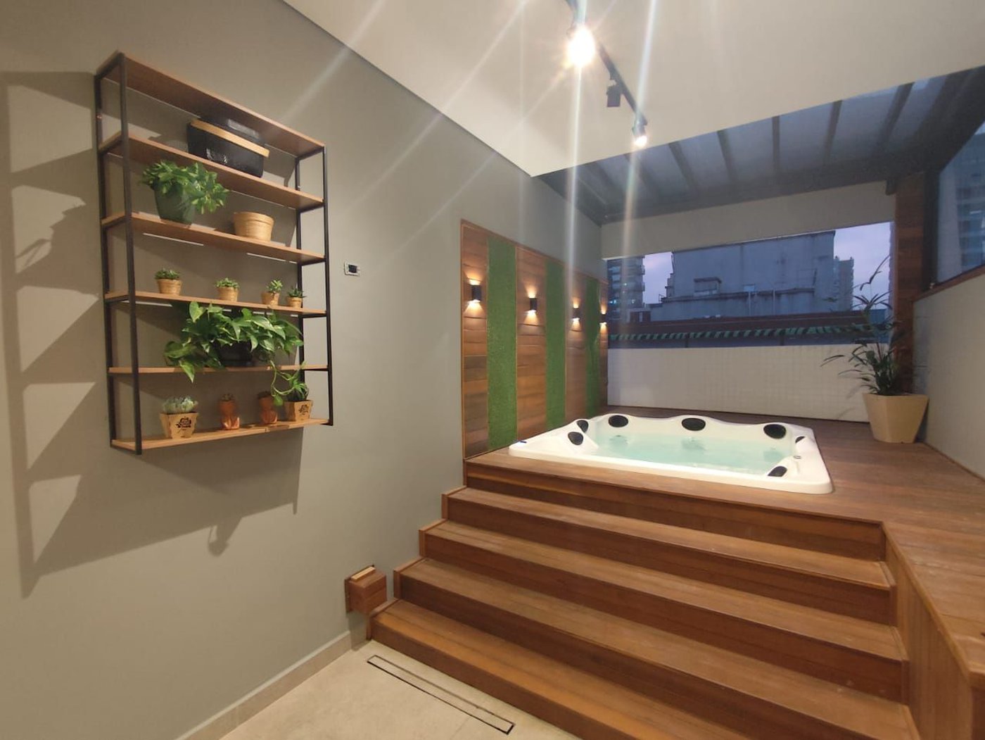 Cobertura com 3 dormitórios à venda, 225 m² por R$ 1.900.000,00 - Pompéia - Santos/SP