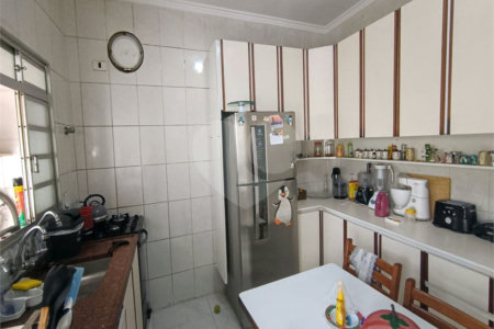 Casa Térrea à venda com 5 quartos, sendo 1 suíte, em Chora Menino, São Paulo, SP