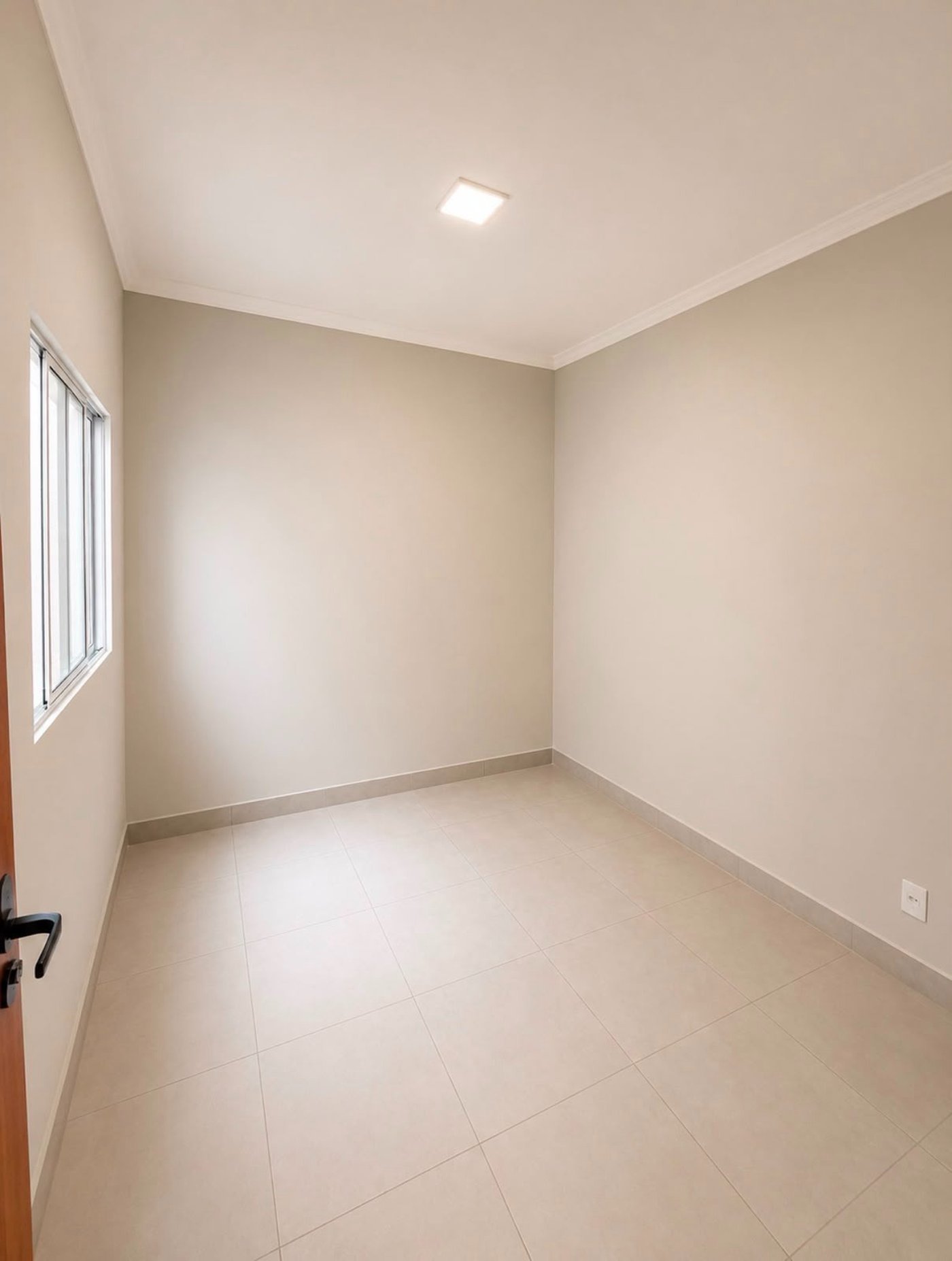 Casa à venda com 2 quartos, sendo 1 suíte,  em Bela Vista da Lagoa, Três Lagoas, MS
