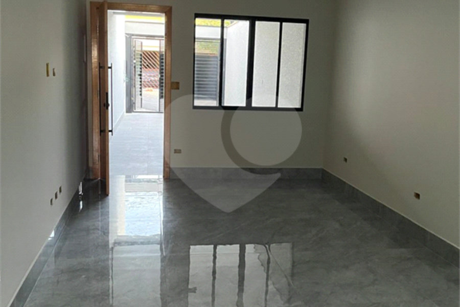Sobrado à venda com 3 quartos, sendo 1 suíte, em Jardim Maristela, São Paulo, SP